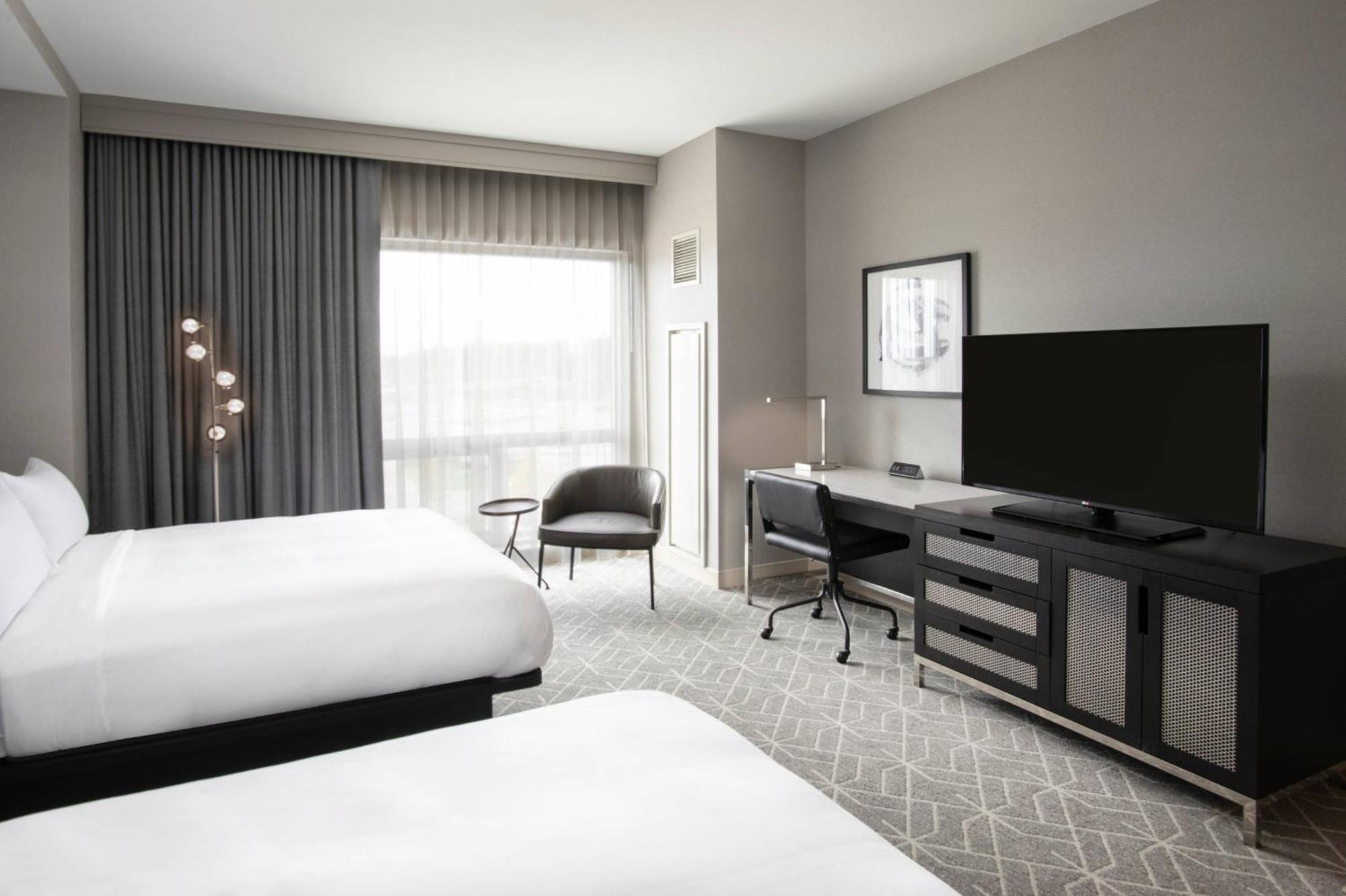 เรเนซองส์ บอสตัน แพทริออต เพลส โฮเทล Hotel ฟอกซ์โบโร ภายนอก รูปภาพ